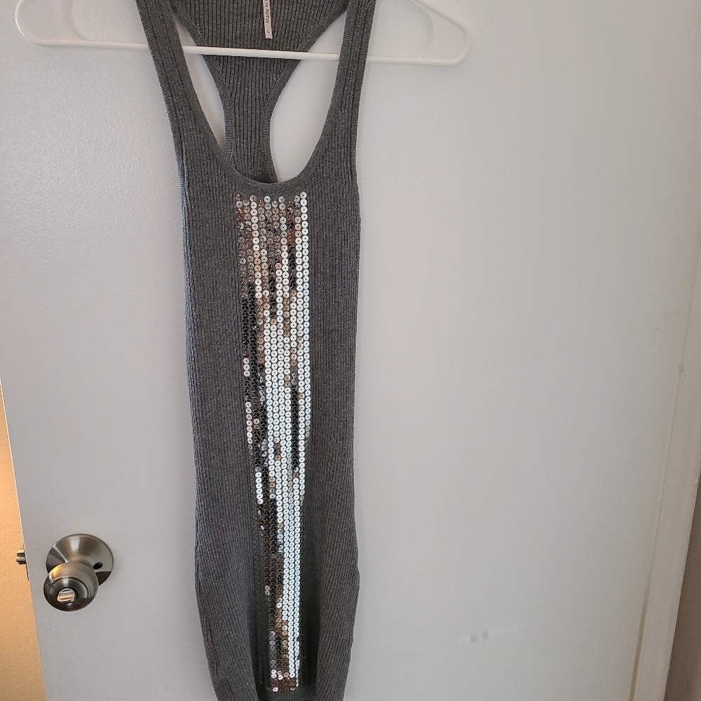 Sweater Tank With Sequence - image 1